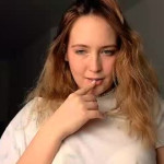 Horny Slut li_ni_